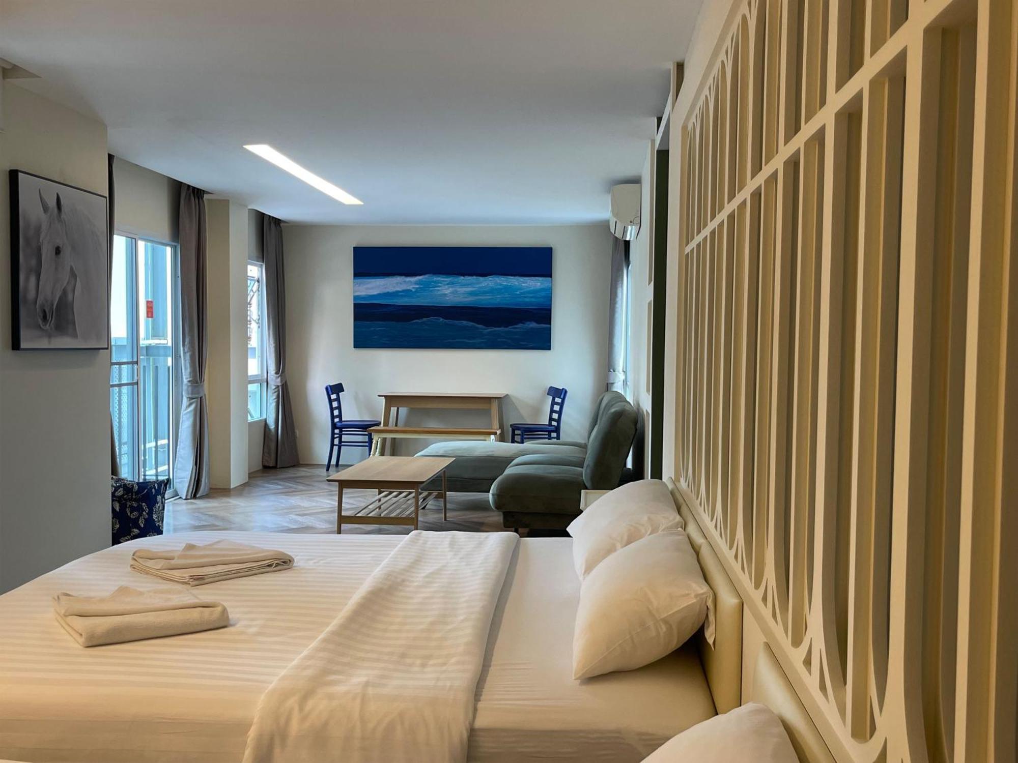 Hub Hua Hin 57 Hotel Exterior photo