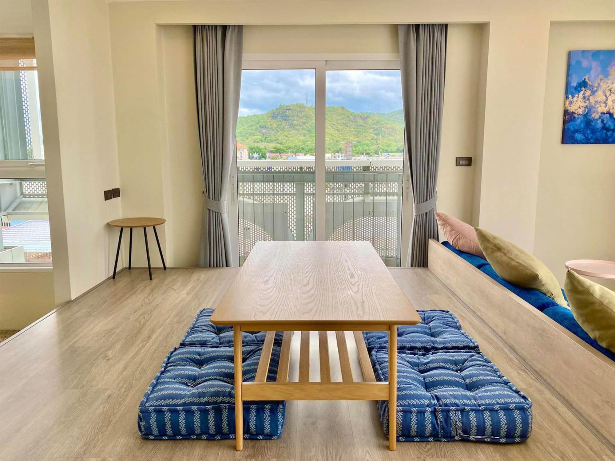 Hub Hua Hin 57 Hotel Exterior photo
