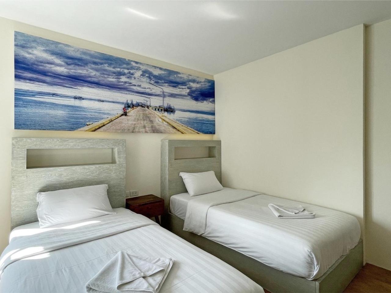 Hub Hua Hin 57 Hotel Exterior photo