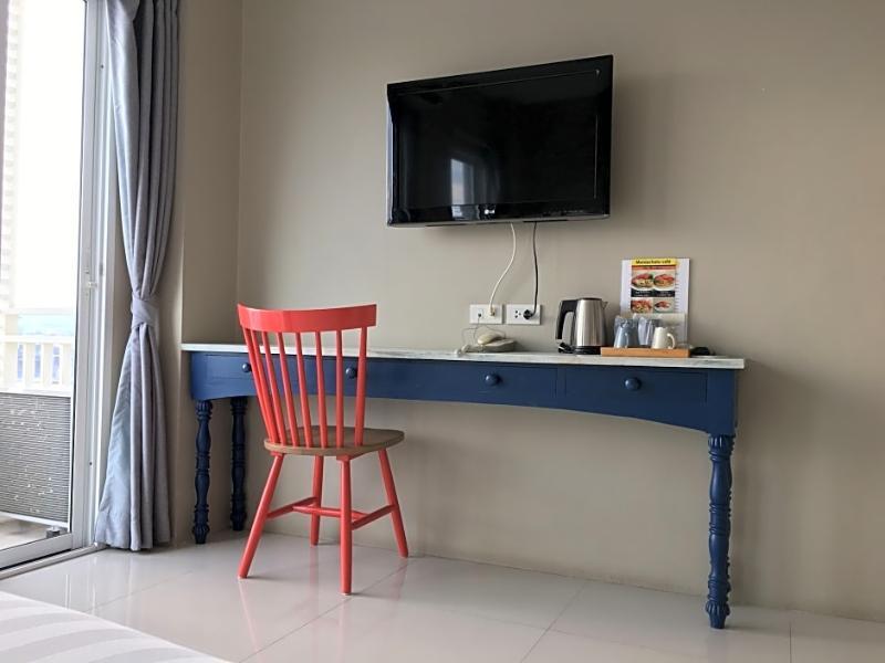 Hub Hua Hin 57 Hotel Exterior photo